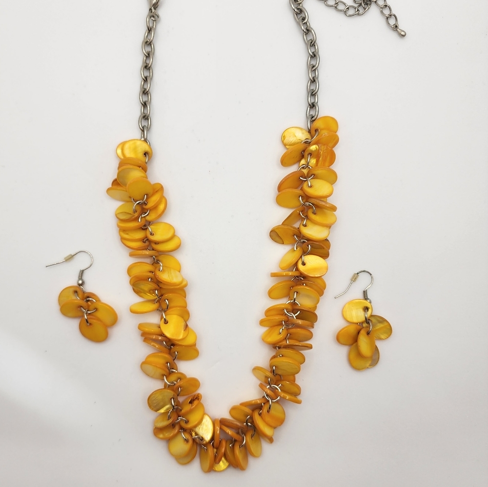 *3 for $15* New beaded necklace and earrings set